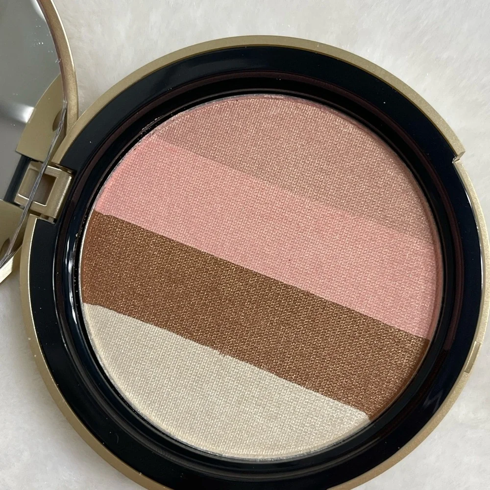 Too Faced Snow Bunny Bronzer